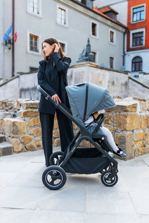 4Baby Everso Wózek Spacerowy Black