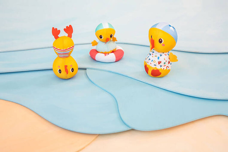 LILLIPUTIENS 3 kaczuszki do kąpieli Nauka pływania 9 m+