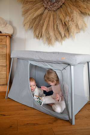 Beaba Łóżeczko turystyczne dwupoziomowe z funkcją kojca 3w1 Eazy sleep Heather grey / Pebble