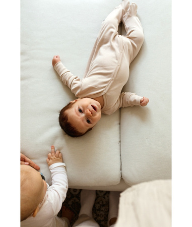 Poofi Pajacyk Rozmiar 68 3-6m Latte