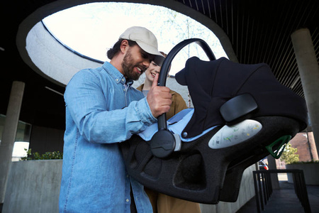 Avionaut Pixel Pro 2.0 C Fotelik Samochodowy 0-13 kg + Baza Dock 2 