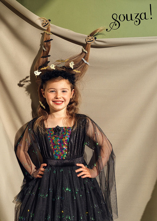 Souza! Kostium sukienka tiulowa z cekinami i lampkami LED czarownica Agatha 3-4 lata