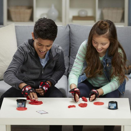 Hasbro Gra Trzymaj Kciuki