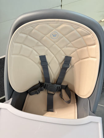 [OUTLET] Muuvo Choc 2 Krzesełko Do Karmienia Beige