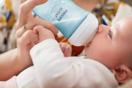 Avent Natural 3 Butelka Responsywna 1m+ 260ml Żyrafa