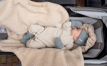 Lodger Czapeczka z wełny merino 100% miętowa Silk 1-2 lata