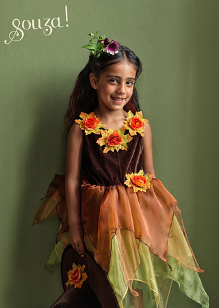 Souza! Kostium sukienka tiulowa z kwiatami i kapelusz czarownica Sabrina 8-10 lat