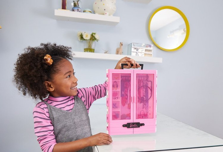 Barbie Szafa na Ubranka GBK11