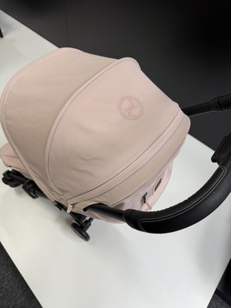 [OUTLET] Cybex Coya Wózek Spacerowy Rama Matt Black Peach Pink