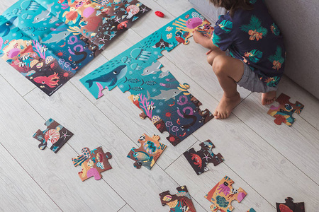 Janod Świecące puzzle z mini-lampką UV Ocean 24 elementy 3+