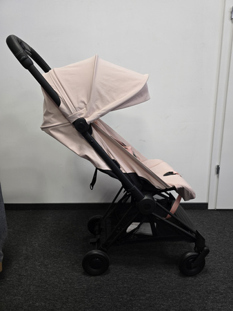 [OUTLET] Cybex Coya Wózek Spacerowy Rama Matt Black Peach Pink