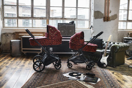 Cybex Priam 4.0 Wózek Głęboko-Spacerowy + Fotelik Samochodowy Cloud T 0-13kg + Baza T Rosenrot Red by Alec Voelkel