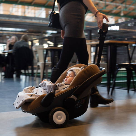 Rollersy Adaptery Z Kółkami Do Fotelików Samochodowych  Black