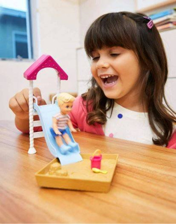 Barbie Akcesoria Namiocik, Zjeżdżalnia + Laleczka FXG94