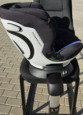 [OUTLET] Strochenmuehle Niki Kid Fotelik Samochodowy 75-150cm Onyx