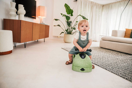 Scootandride My First Wielofunkcyjny Jeździk Pchacz 3w1 Olive