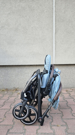 [OUTLET] Cybex Eezy S Twist Plus 2 Wózek Spacerowy Rama Taupe Stormy Blue 2024