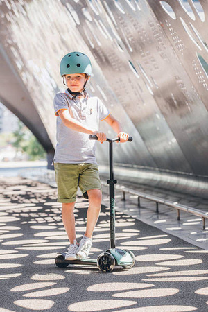 Scootandride Highwaykick 5 LED Hulajnoga Składana Ze Świecącymi Kółkami 5+  Forest