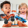 Hot Wheels Monster Trucks HKF88 Kaskaderski Skok Tiger Shark