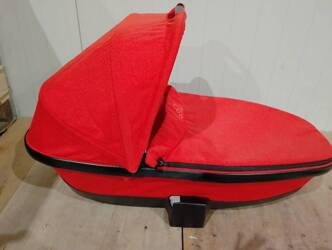 [OUTLET] Quinny Gondola Foldable Carrycot Kolor Rebel Red Do Wózka Moodd / Buzz