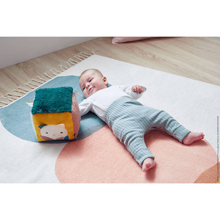 Kaloo Miękka kostka sensoryczna Stimuli