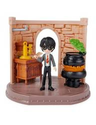 Harry Potter Wizarding World Klasa Eliksirów z Figurką Harrego Pottera