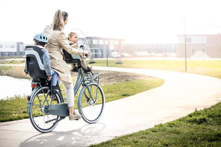 Bobike Go Fotelik Rowerowy Na Bagażnik Cotton Candy Pink