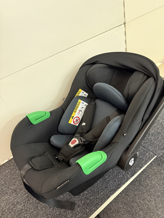 [OUTLET] Chicco Seat2fit I-size Air Fotelik Samochodowy 45-105 cm Ink Air