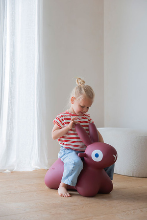 QUUT Skoczek Hoppi Bunny Burgundy