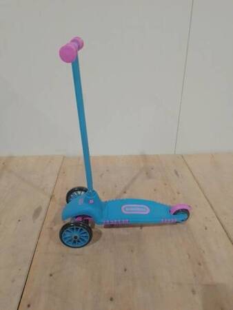 [OUTLET] Little Tikes Hulajnoga Trójkołowa  blue/pink