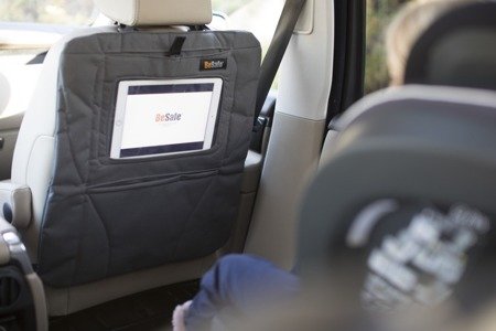 BeSafe Ochraniacz fotela samochodowego z kieszonką na tablet - antracyt