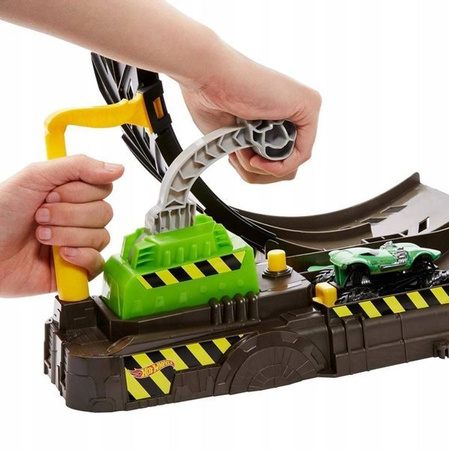 Hot Wheels Monster Truck Pętla Zestaw GKY00
