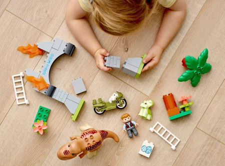 Lego Klocki Ucieczka Tyranozaura I Triceratopsa 10939